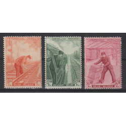 1942 - COB TR260/2** - SCOTT Q263/5 - MNH